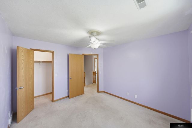 10326 Newport Avenue, Omaha, NE 68122