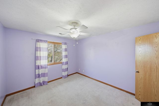 10326 Newport Avenue, Omaha, NE 68122