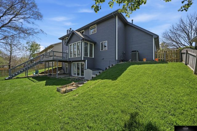 10326 Newport Avenue, Omaha, NE 68122