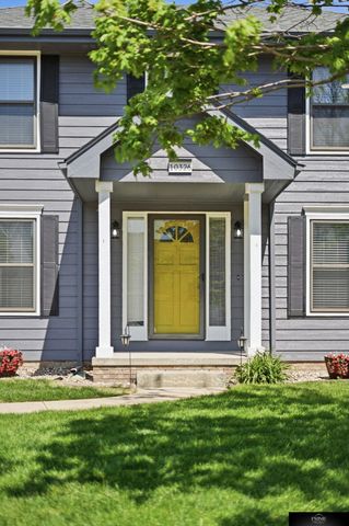 10326 Newport Avenue, Omaha, NE 68122