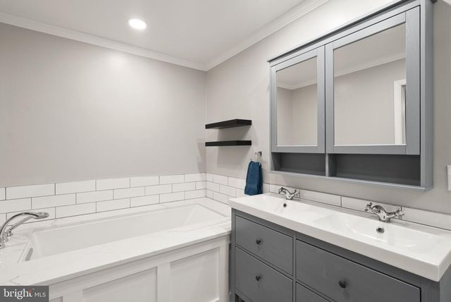 4354 MISTY RIDGE DR, Haymarket, VA 20169