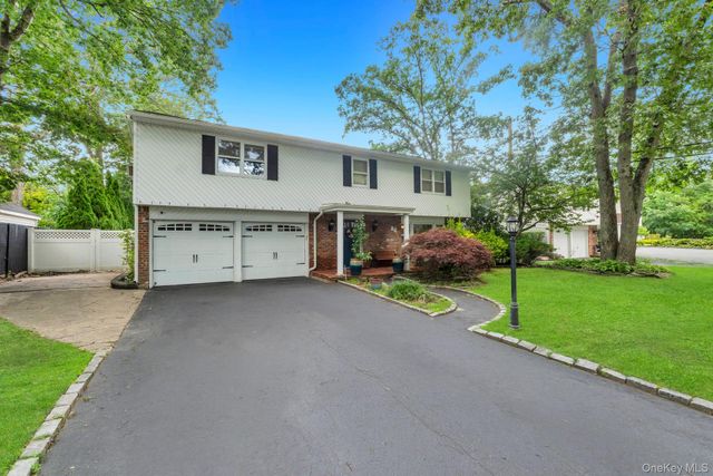 22 Cornelia Lane, Lake Grove, NY 11755