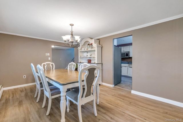 22 Cornelia Lane, Lake Grove, NY 11755