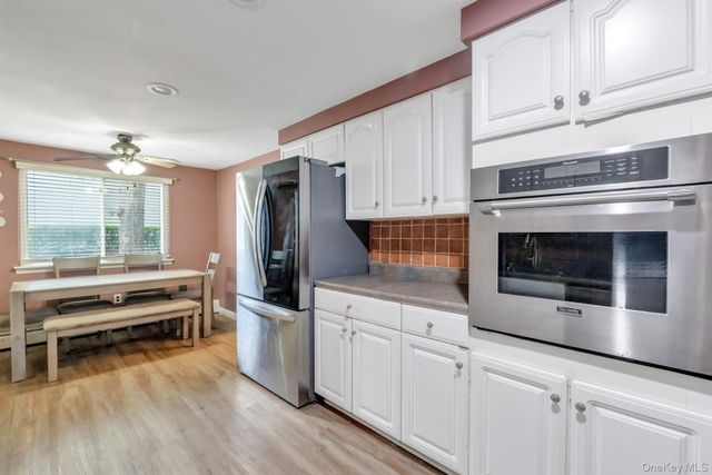 22 Cornelia Lane, Lake Grove, NY 11755