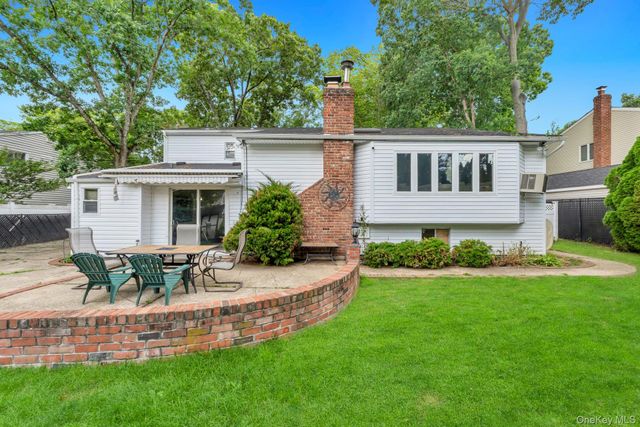 22 Cornelia Lane, Lake Grove, NY 11755