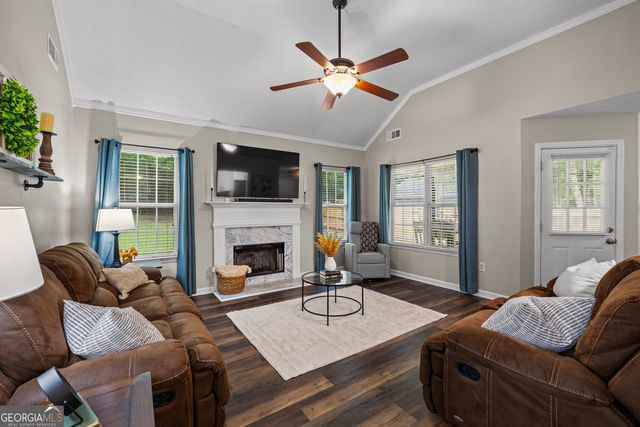 55 Bretts Point, Sharpsburg, GA 30277