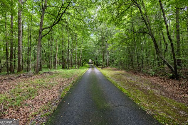 55 Bretts Point, Sharpsburg, GA 30277