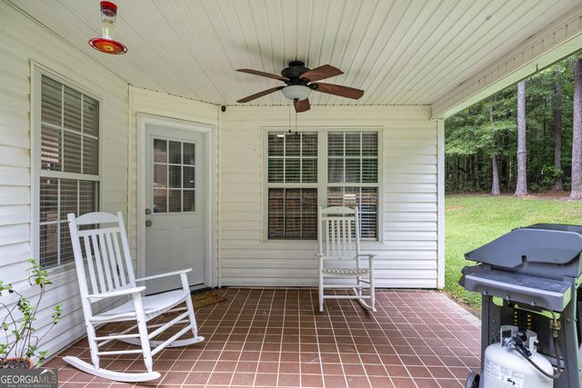 55 Bretts Point, Sharpsburg, GA 30277