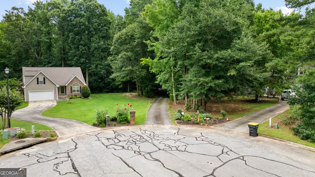 55 Bretts Point, Sharpsburg, GA 30277