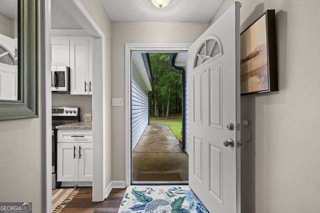 55 Bretts Point, Sharpsburg, GA 30277
