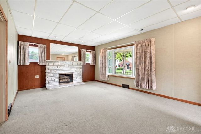 37 Hawthorne Drive, Fairborn, OH 45324