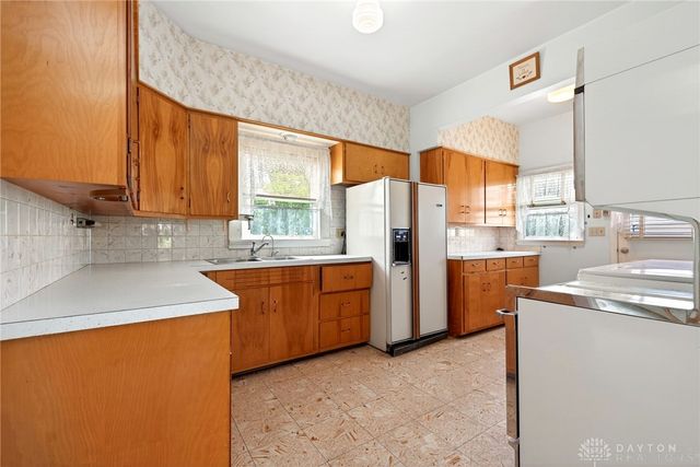 37 Hawthorne Drive, Fairborn, OH 45324