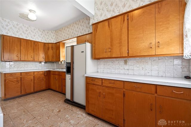 37 Hawthorne Drive, Fairborn, OH 45324