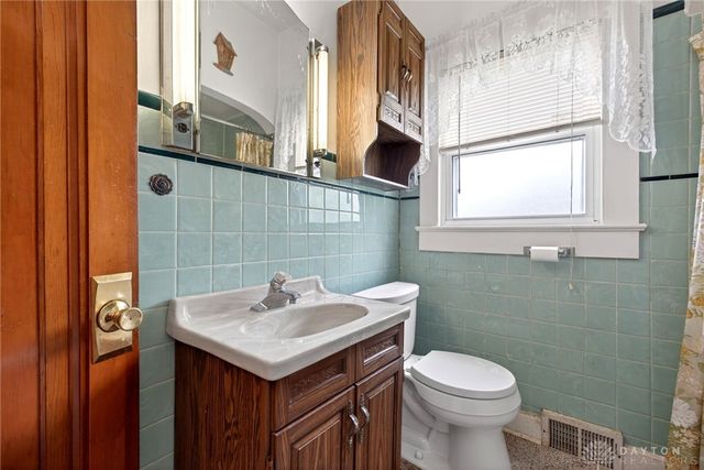 37 Hawthorne Drive, Fairborn, OH 45324
