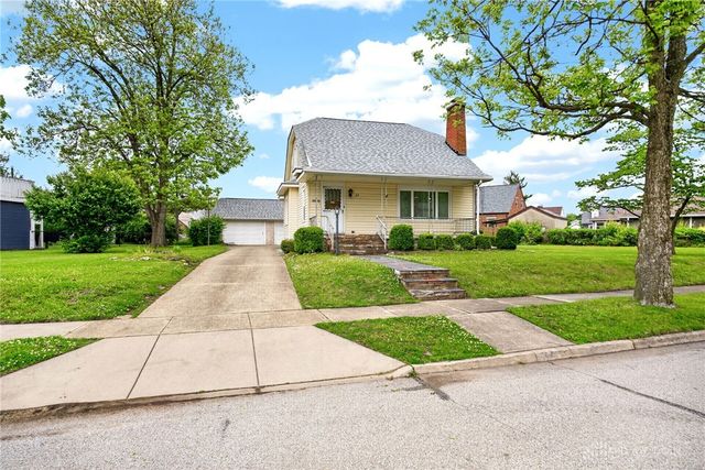37 Hawthorne Drive, Fairborn, OH 45324