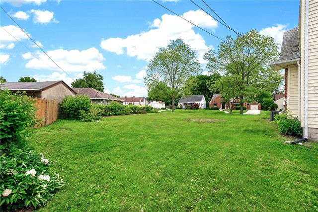 37 Hawthorne Drive, Fairborn, OH 45324