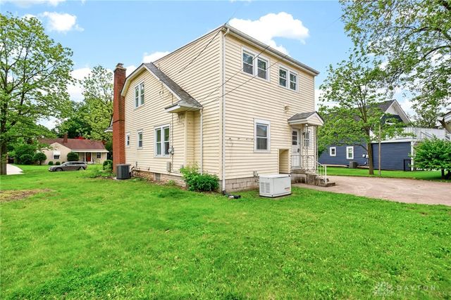 37 Hawthorne Drive, Fairborn, OH 45324