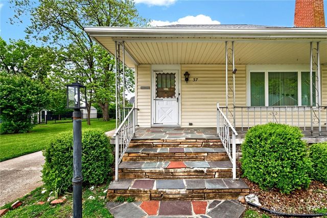 37 Hawthorne Drive, Fairborn, OH 45324
