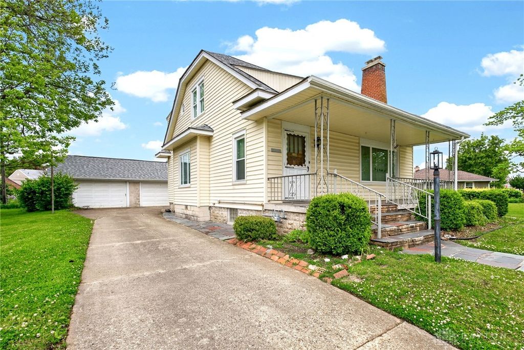 37 Hawthorne Drive, Fairborn, OH 45324