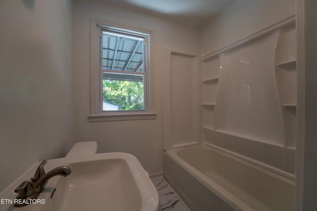 224 Wynn Ave, Knoxville, TN 37920