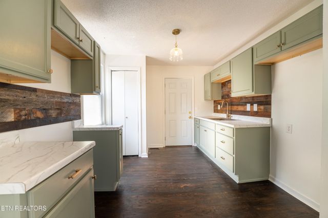224 Wynn Ave, Knoxville, TN 37920