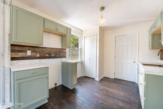 224 Wynn Ave, Knoxville, TN 37920