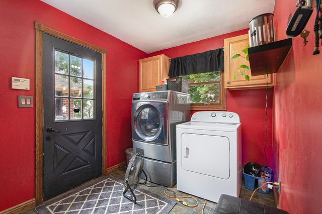 8674 N 200 E, La Porte, IN 46350