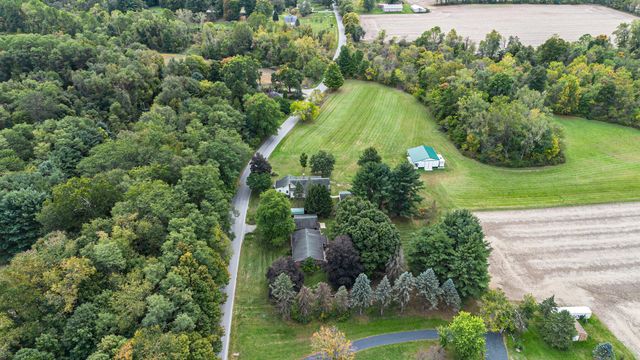 8674 N 200 E, La Porte, IN 46350