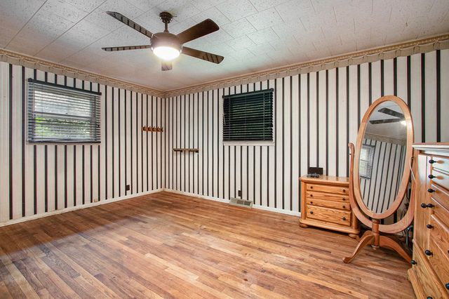 8674 N 200 E, La Porte, IN 46350