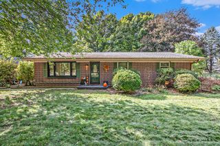 8674 N 200 E, La Porte, IN 46350