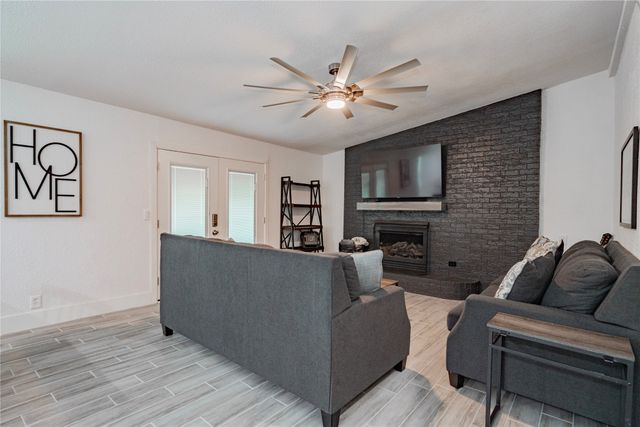 347 Quail Creek Circle, Pottsboro, TX 75076