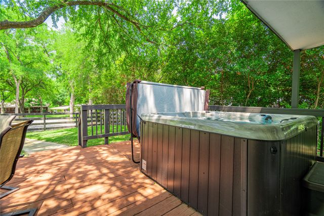 347 Quail Creek Circle, Pottsboro, TX 75076