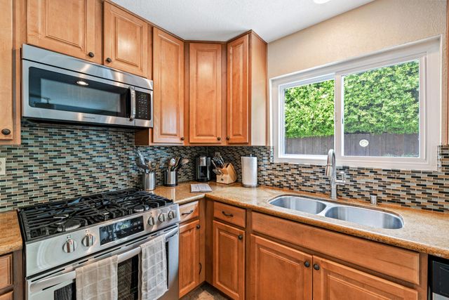 49035 Tango Court, La Quinta, CA 92253