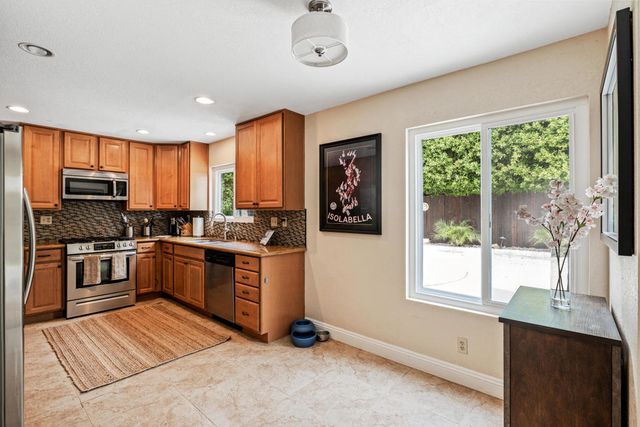 49035 Tango Court, La Quinta, CA 92253