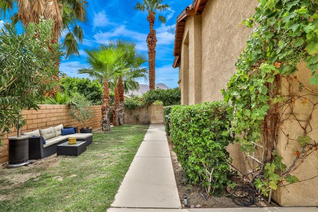 49035 Tango Court, La Quinta, CA 92253