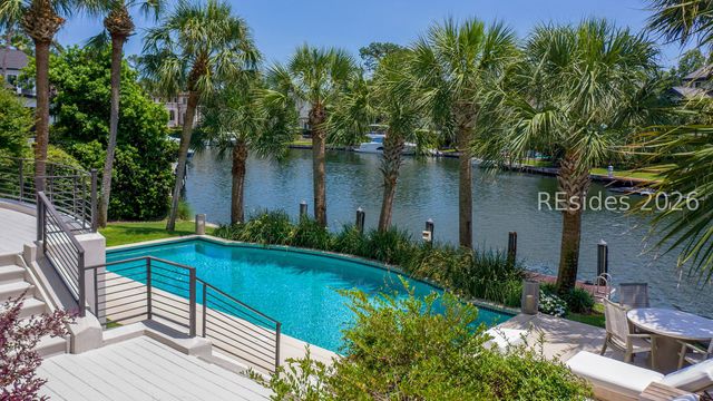 14 Castlebridge Ct, Hilton Head Island, SC 29928