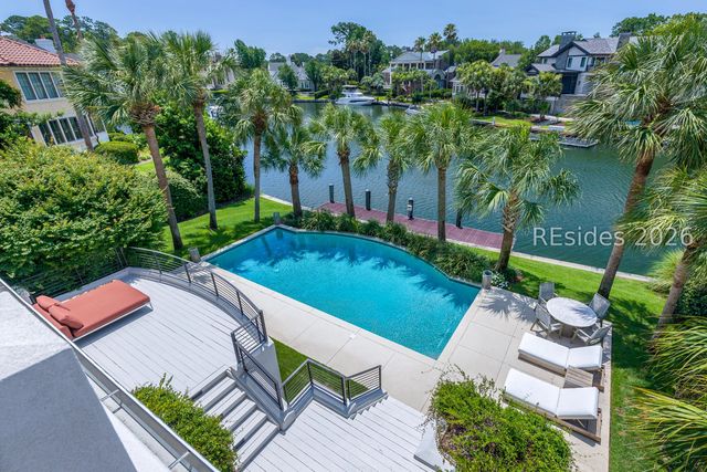 14 Castlebridge Ct, Hilton Head Island, SC 29928
