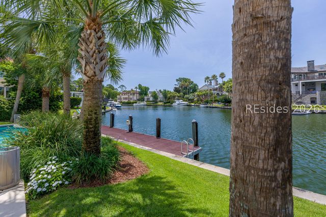 14 Castlebridge Ct, Hilton Head Island, SC 29928
