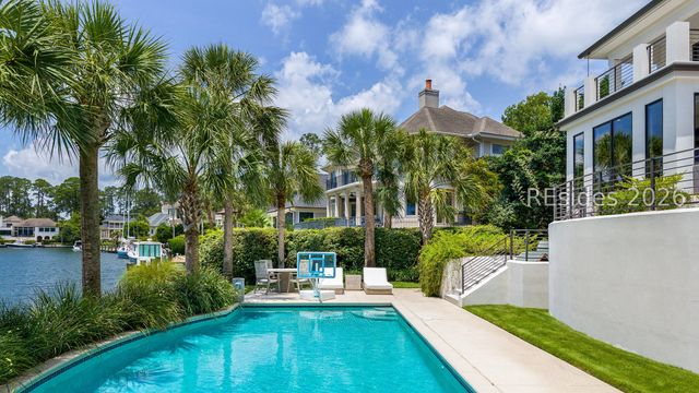 14 Castlebridge Ct, Hilton Head Island, SC 29928