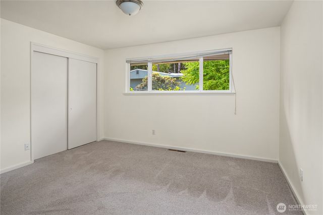 10466 SE 19th Street, Bellevue, WA 98004