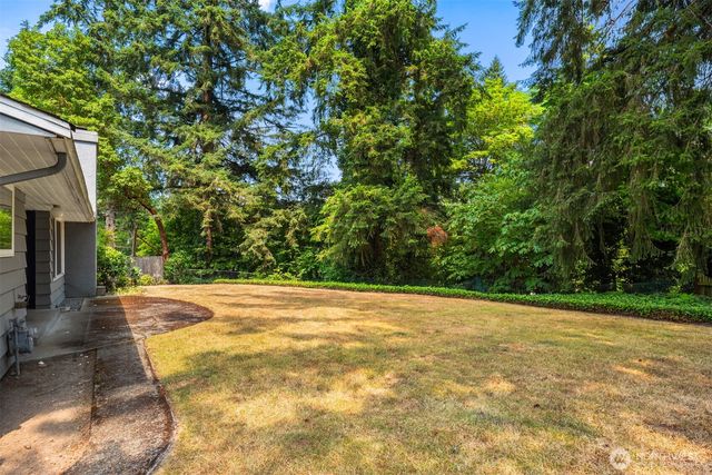 10466 SE 19th Street, Bellevue, WA 98004