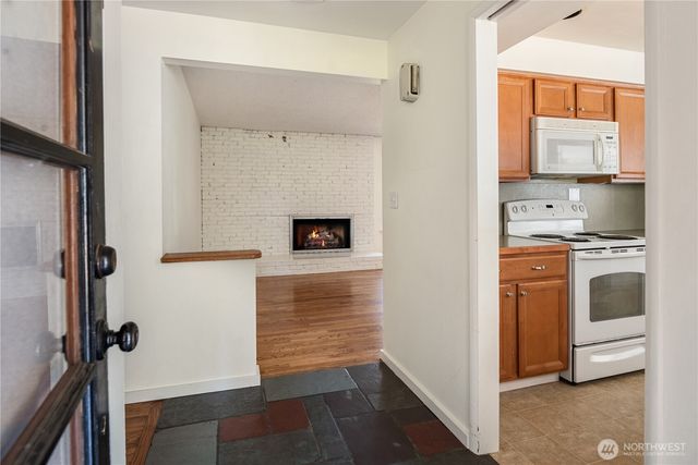 10466 SE 19th Street, Bellevue, WA 98004
