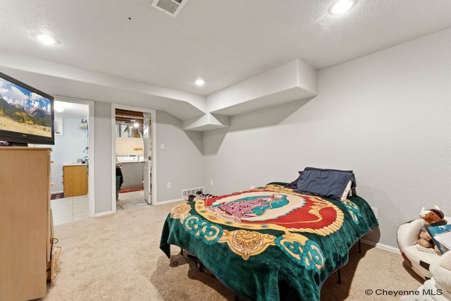 615 W 25TH ST, Cheyenne, WY 82001