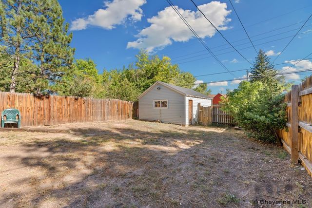615 W 25TH ST, Cheyenne, WY 82001