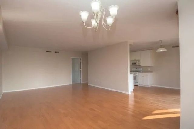 1378 Perry Street 510, Des Plaines, IL 60016