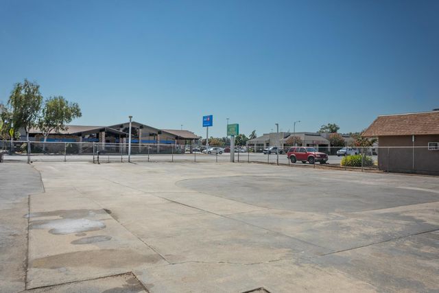 33 E Gridley Rd, Gridley, CA 95948