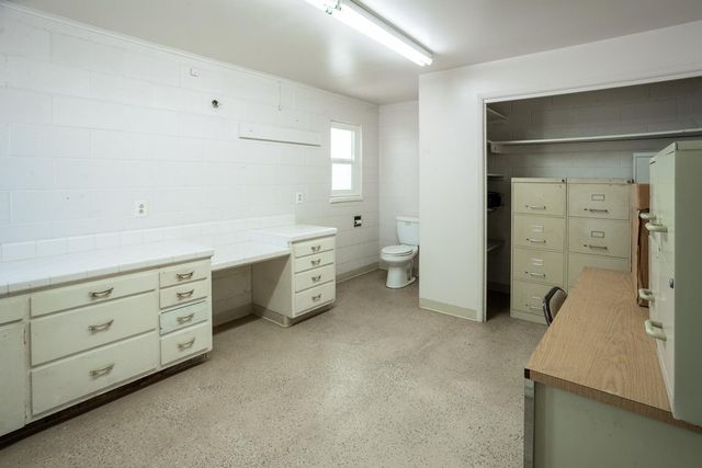 33 E Gridley Rd, Gridley, CA 95948