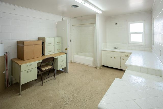 33 E Gridley Rd, Gridley, CA 95948