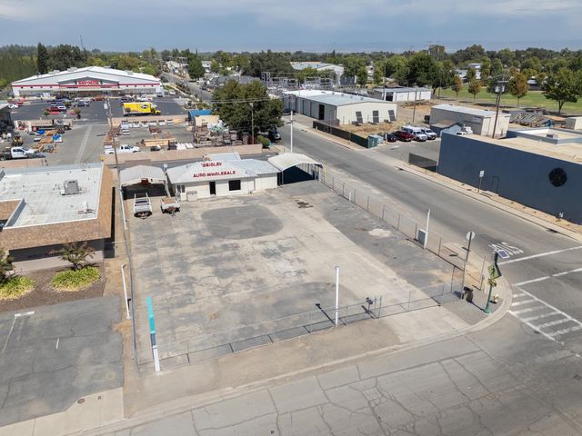 33 E Gridley Rd, Gridley, CA 95948