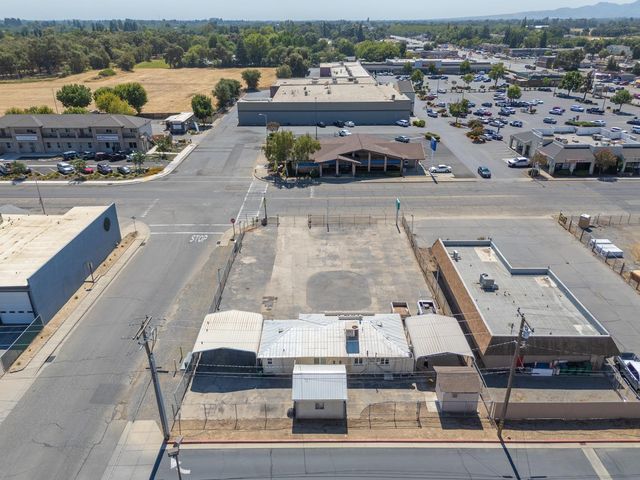 33 E Gridley Rd, Gridley, CA 95948